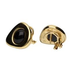 PENDIENTES Pendientes firmados por joaquin berao en oro amarillo con onix.