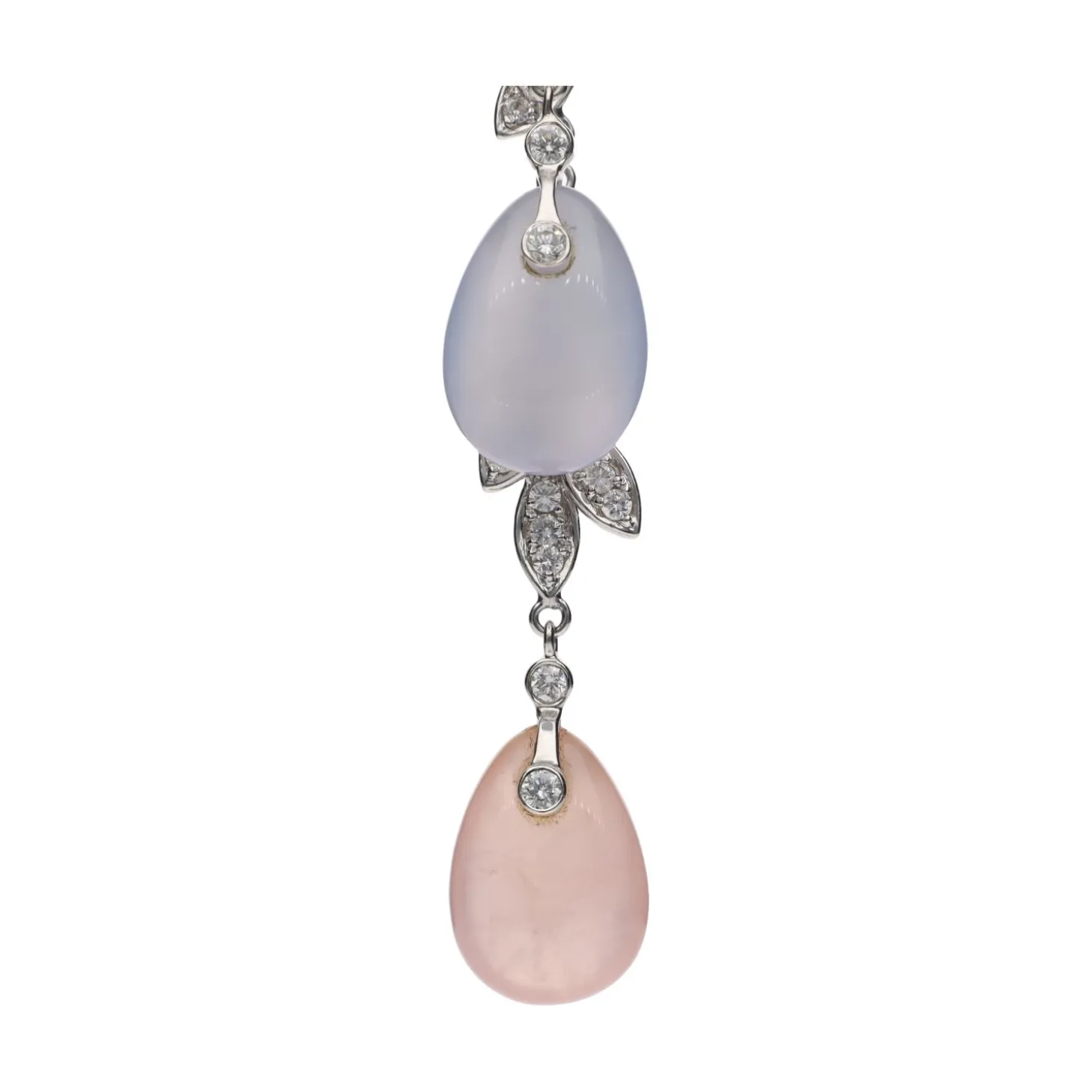 PENDIENTES Pendientes largos en oro blanco con piedras luna y brillantes.