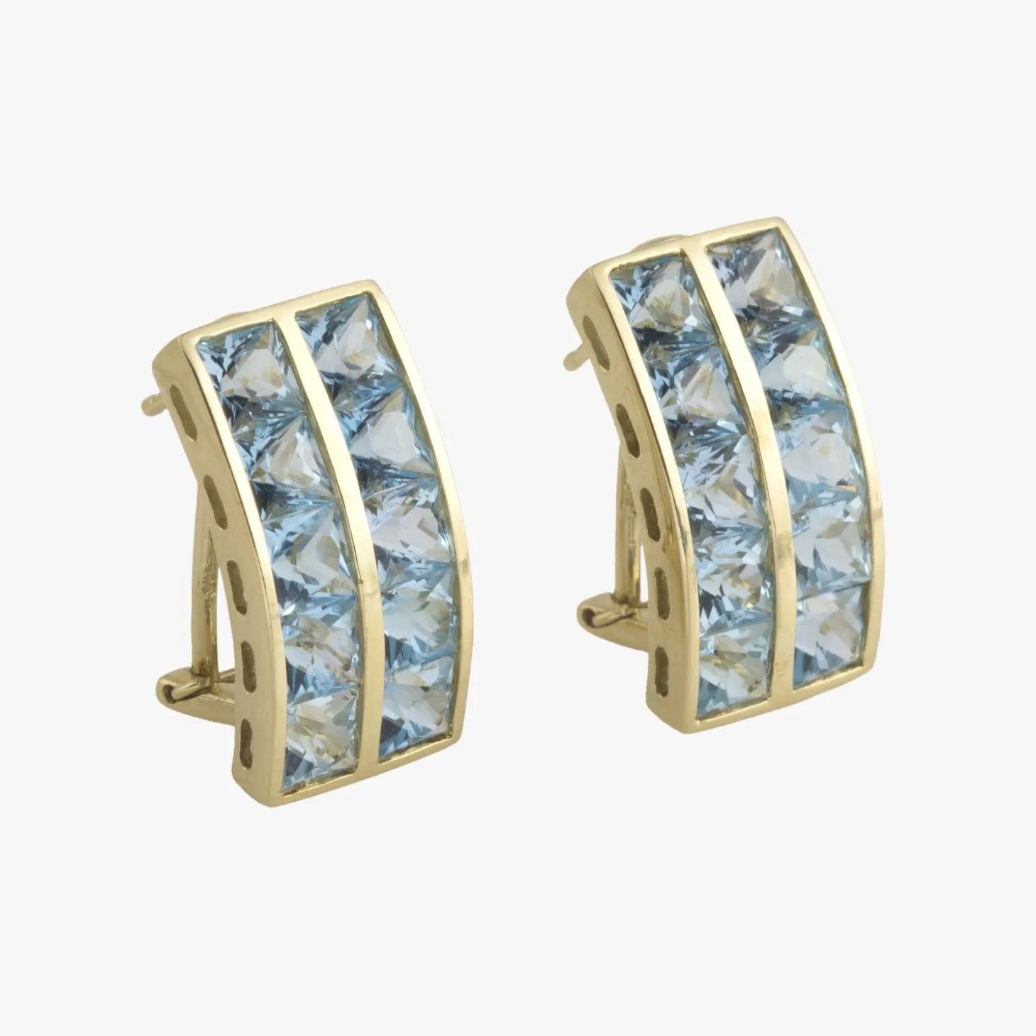 PENDIENTES Pendientes oro amarillo con piedras azules.