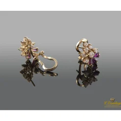 PENDIENTES Pendientes oro amarillo rubíes y diamantes.