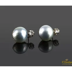 PENDIENTES Pendientes oro amarillo media perla tahití y diamante.