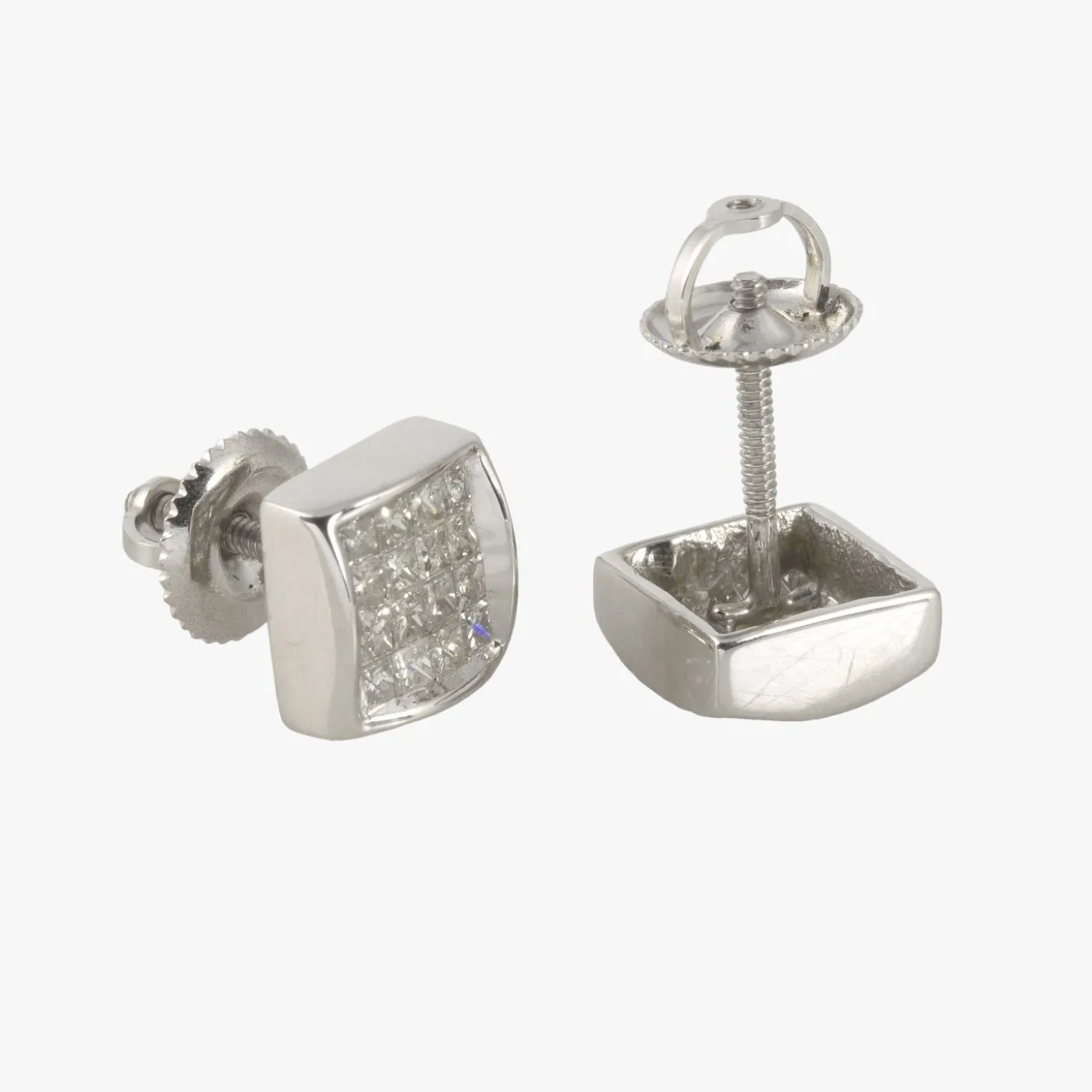 PENDIENTES Pendientes oro blanco con diamantes naturales cierre tuerca a rosca.