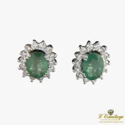 PENDIENTES Pendientes oro blanco esmeralda y orla de diamantes