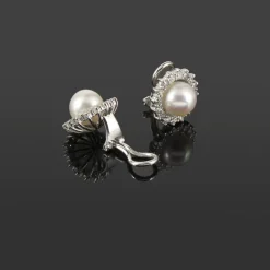 PENDIENTES Pendientes oro blanco perla y orla de diamantes