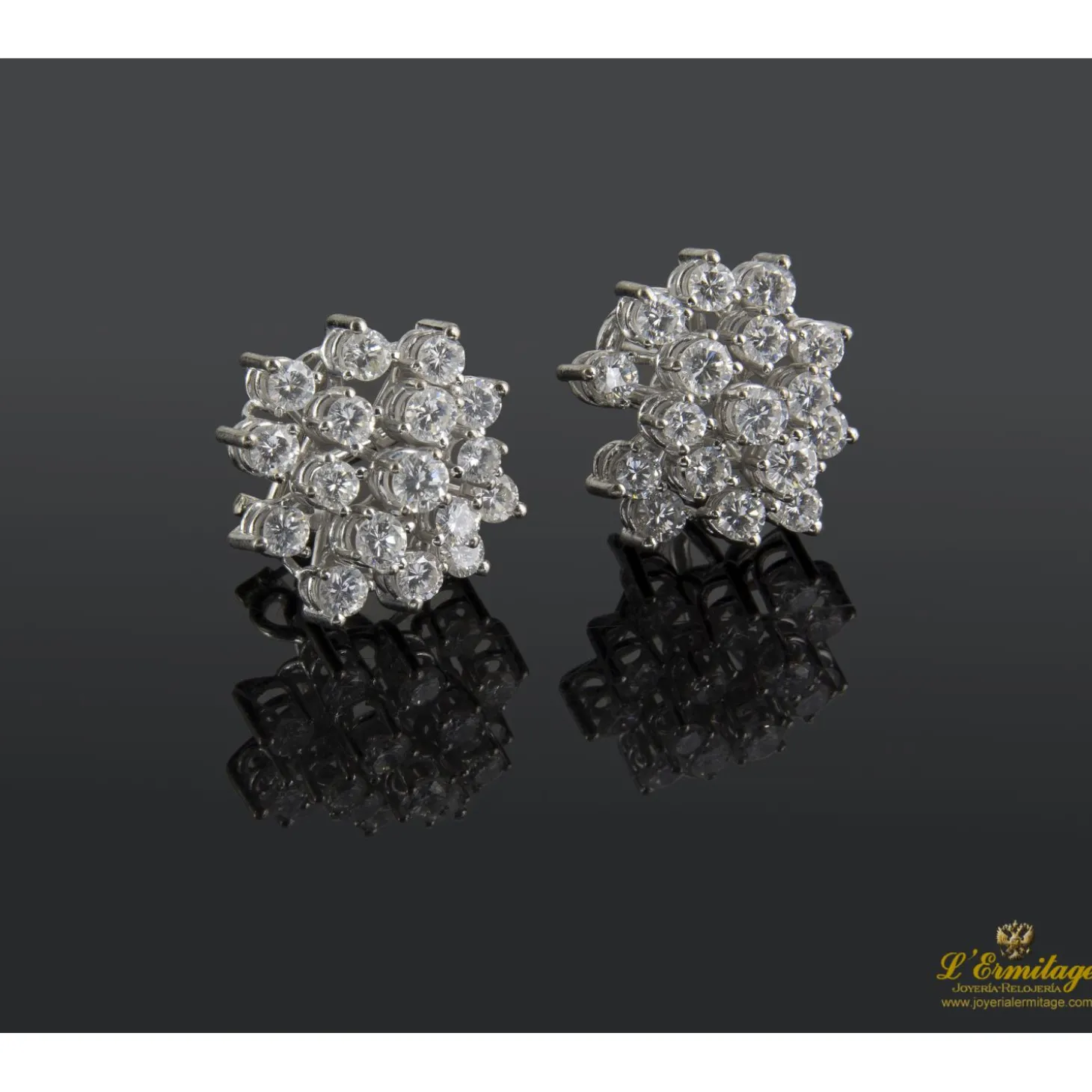 PENDIENTES Pendientes oro blanco y diamantes.