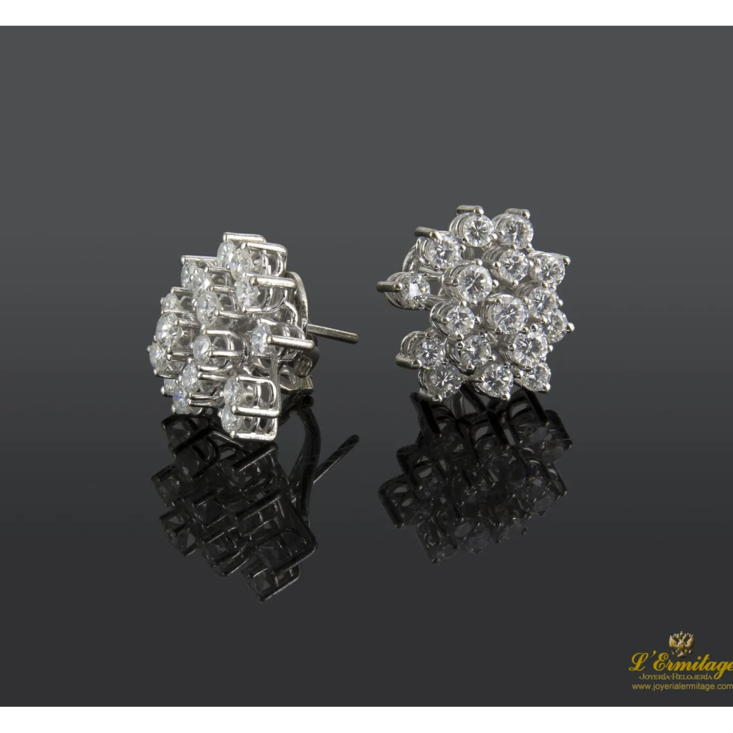 PENDIENTES Pendientes oro blanco y diamantes.