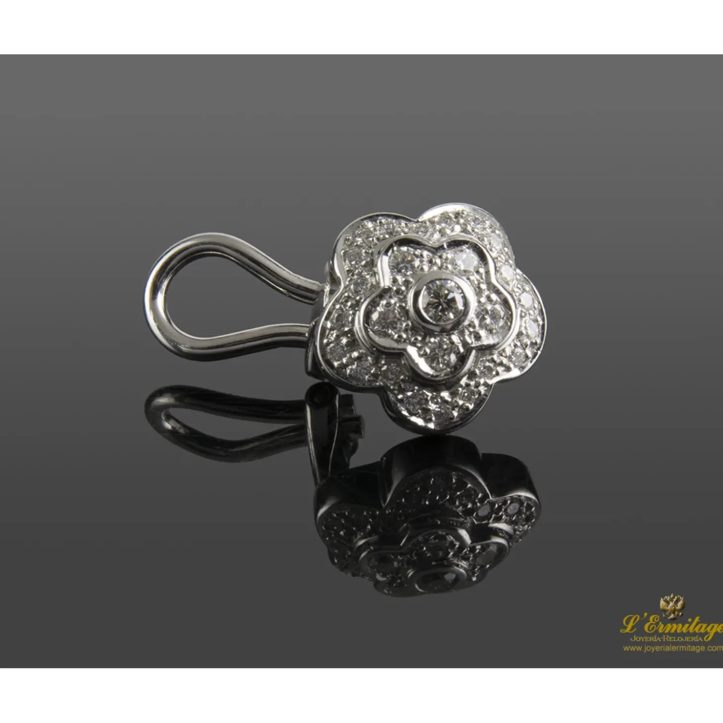 PENDIENTES Pendientes oro blanco y diamantes.