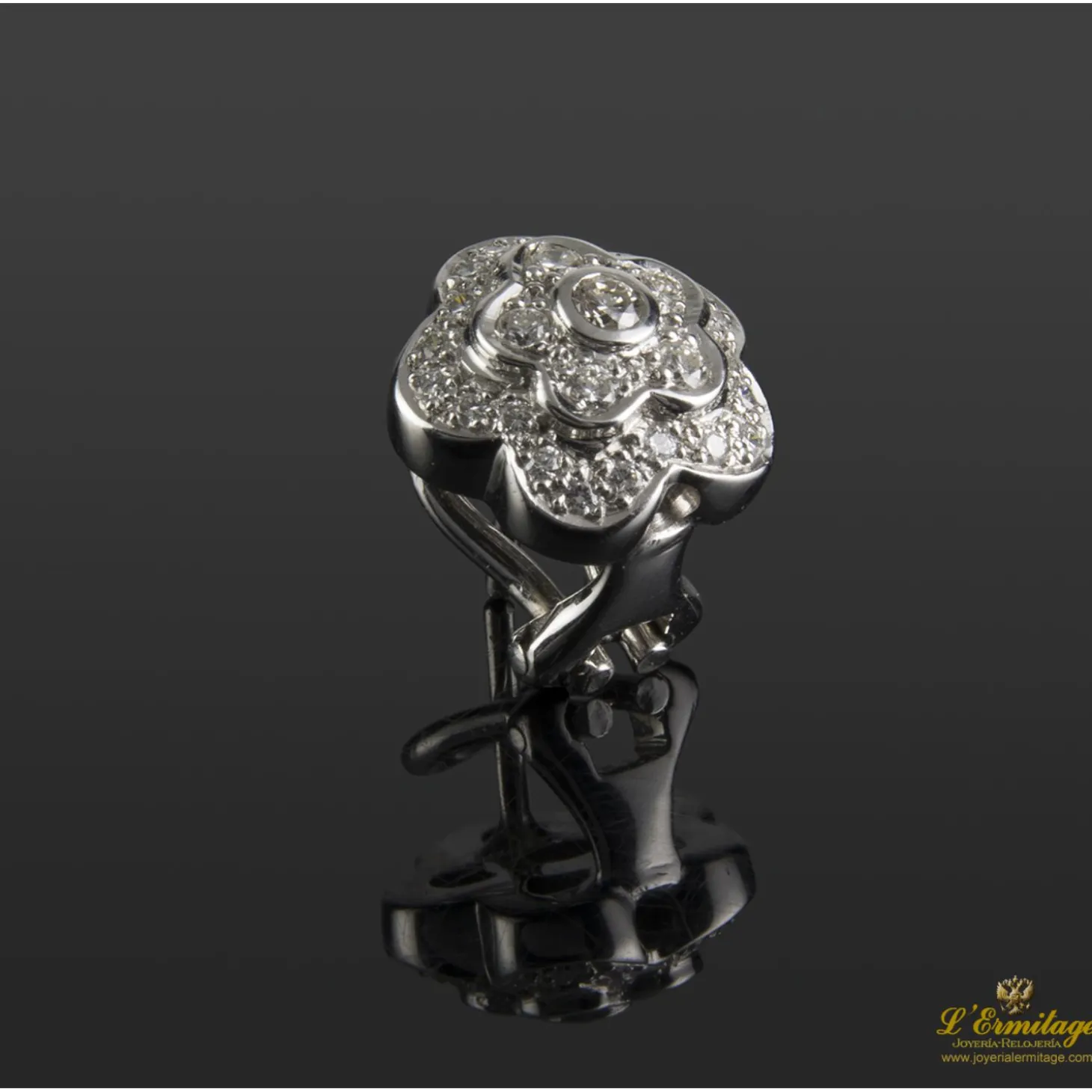 PENDIENTES Pendientes oro blanco y diamantes.