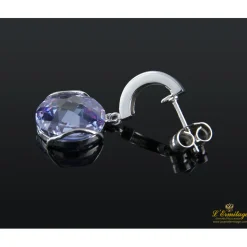 PENDIENTES Pendientes realizados en oro blanco con amatistas.