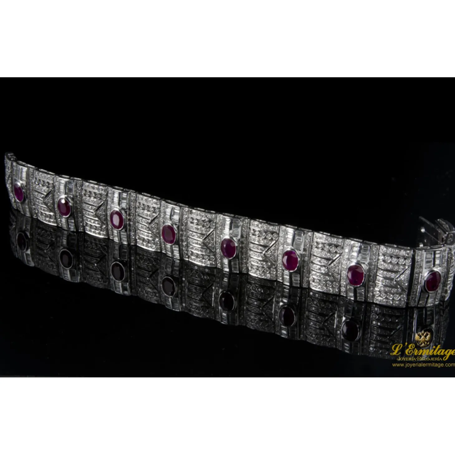 PULSERAS Pulsera ancha oro blanco diamantes y rubíes