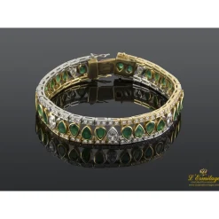 PULSERAS Pulsera art-deco esmeraldas talla pera y diamantes.