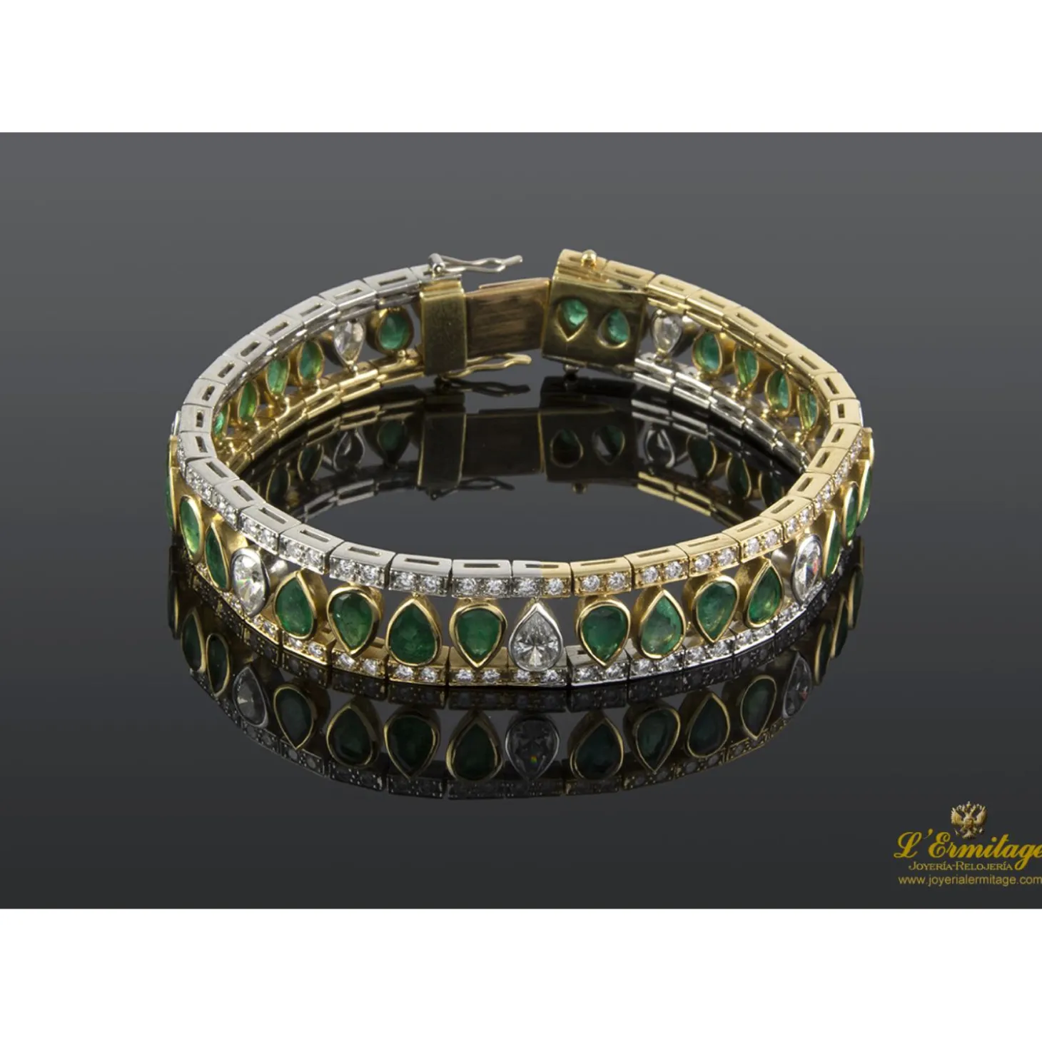 PULSERAS Pulsera art-deco esmeraldas talla pera y diamantes.