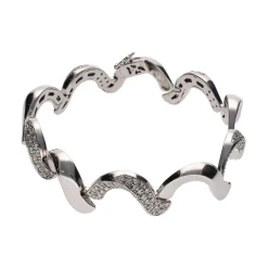 PULSERAS Pulsera en oro blanco con brillantes.