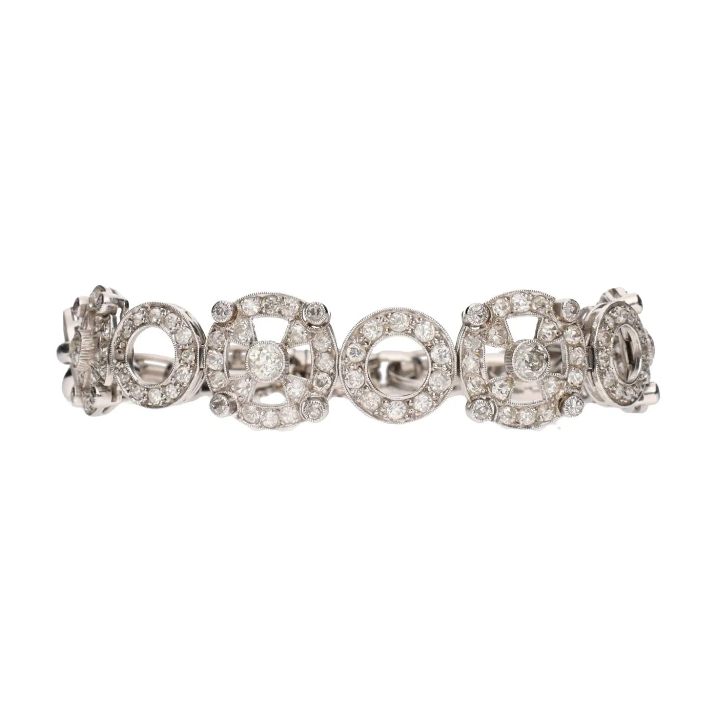 PULSERAS Pulsera en oro blanco con diamantes naturales.