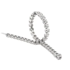 PULSERAS Pulsera riviere en oro blanco con brillantes.
