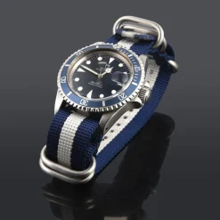 TUDOR Submariner acero 200m.